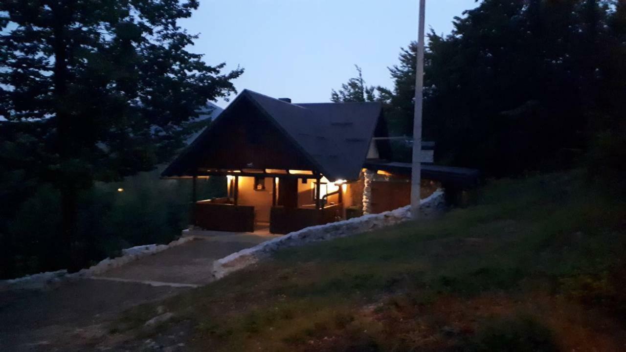 Villa Kuca Za Odmor "Neralic" Josipdol Exterior foto